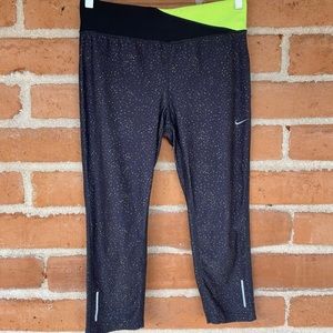Nike Dri-Fit High-Waisted Capri Pant Black & Neon size M